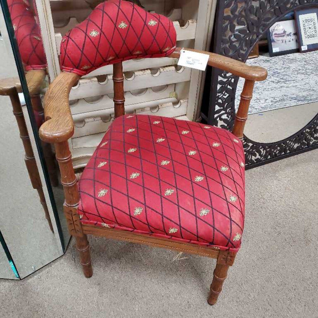 Corner Chair with bees design