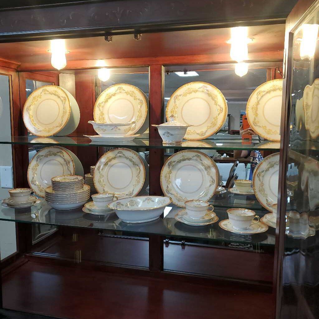 38pc Arion China Set