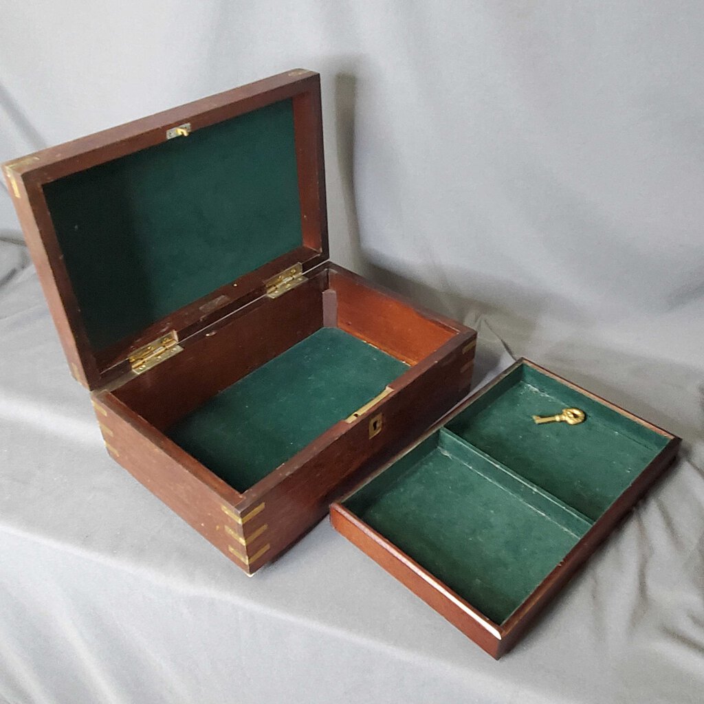 Mahogany jewelry box