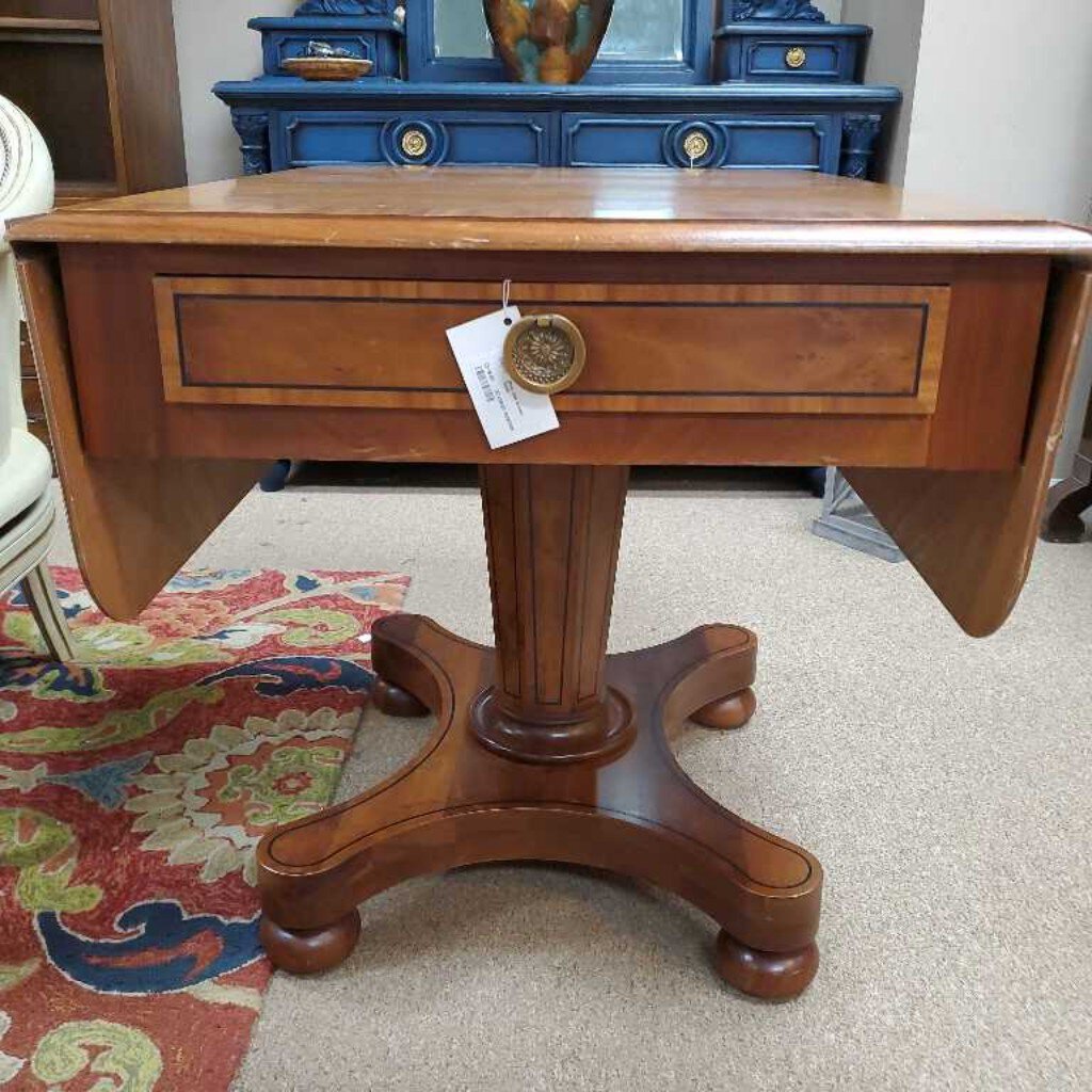 Drop side accent table