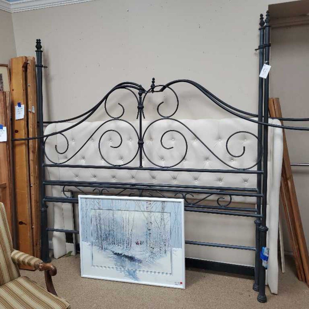 Metal Canopy Bed