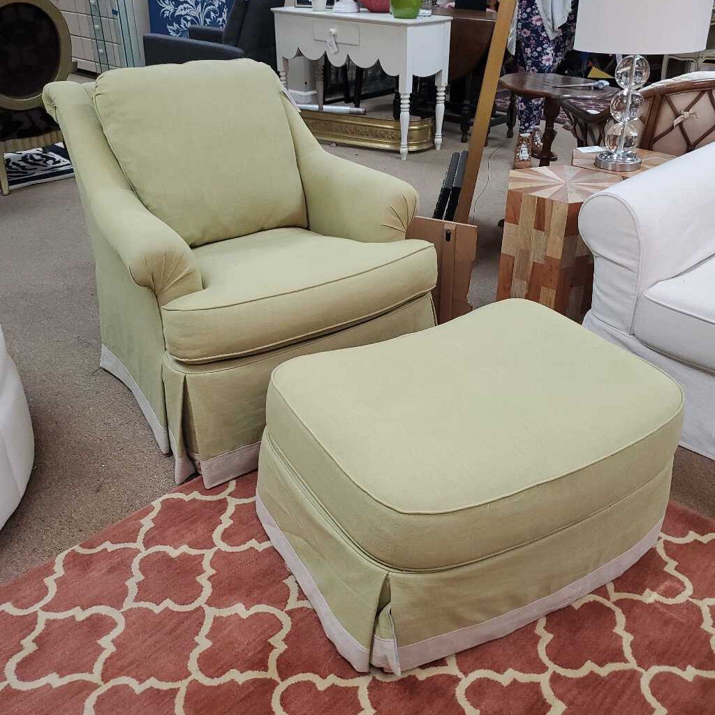 Swivel Chair + Ottoman