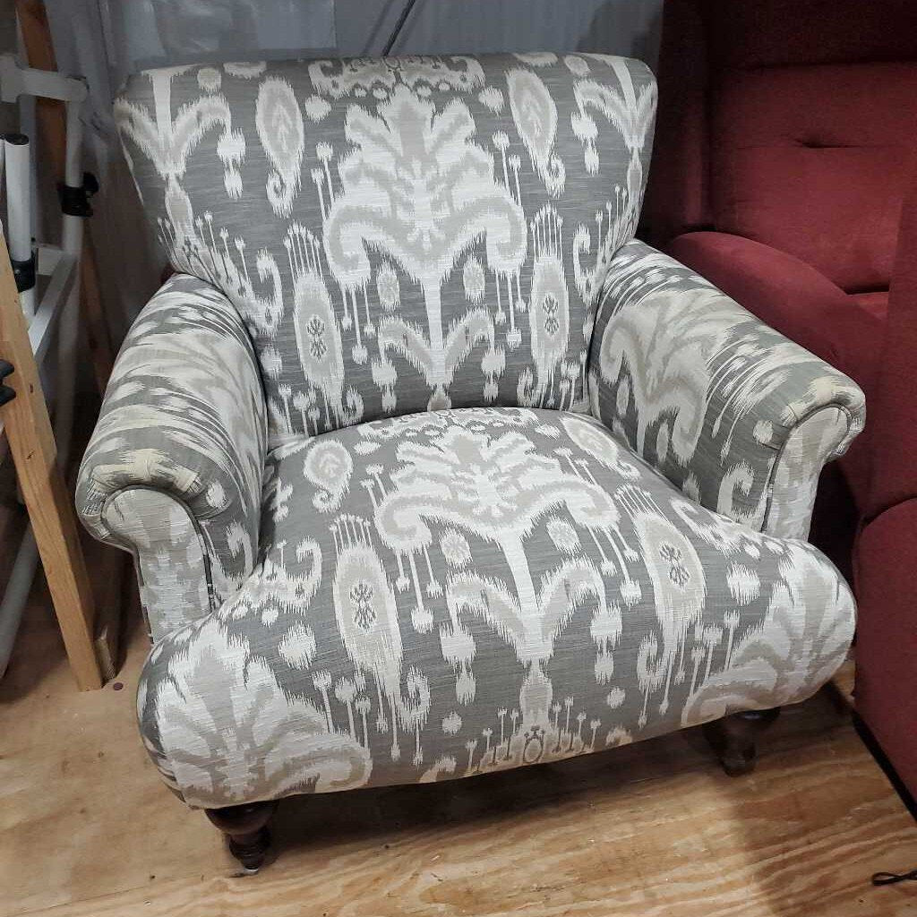 Upholstered arm chair