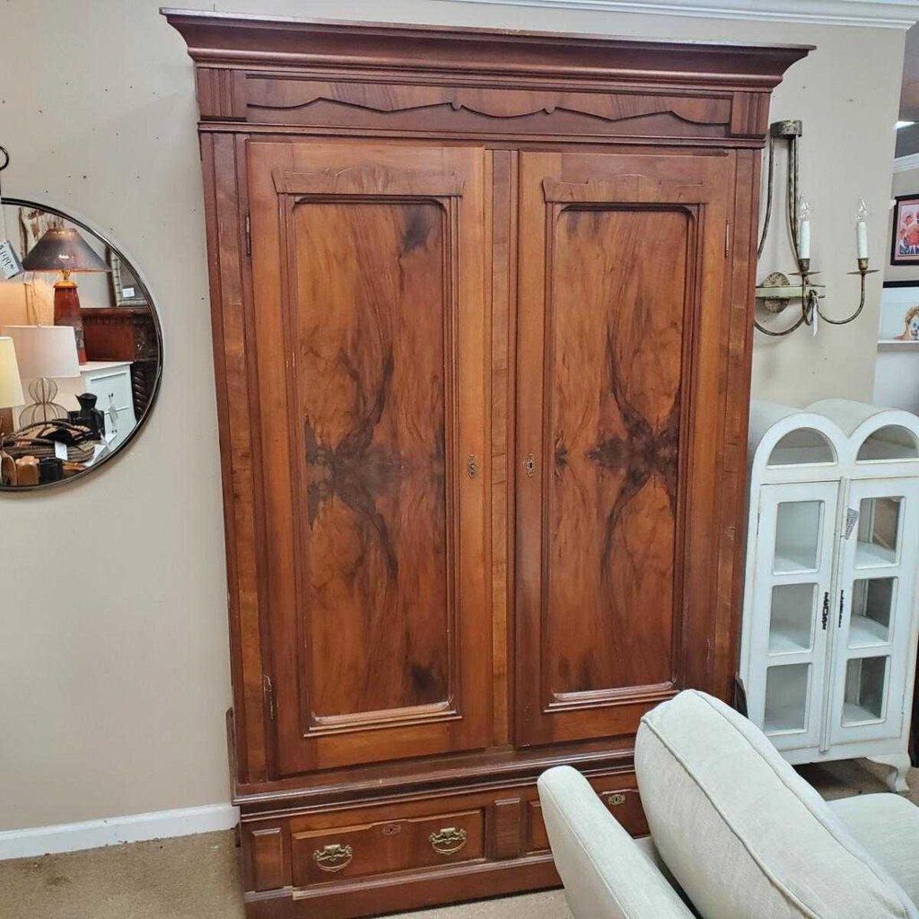 Armoire