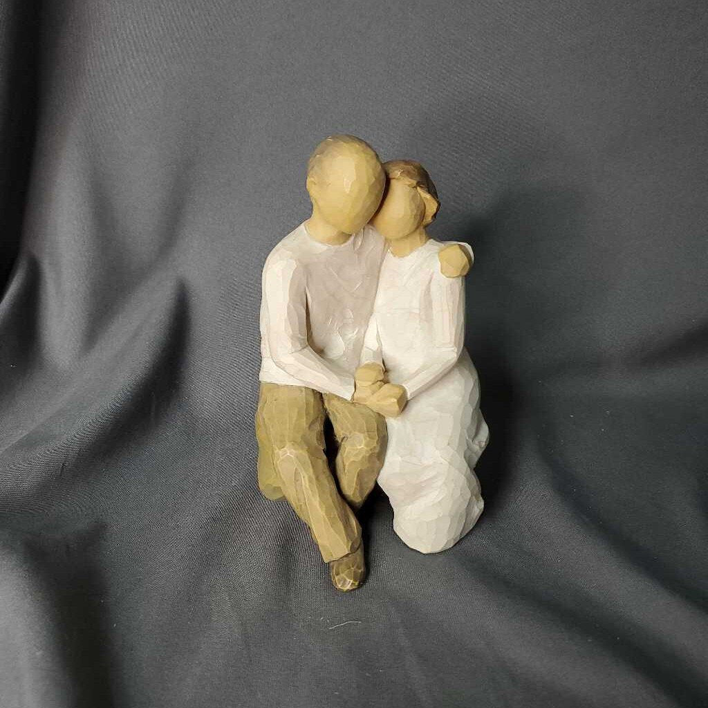 Anniversary figurine