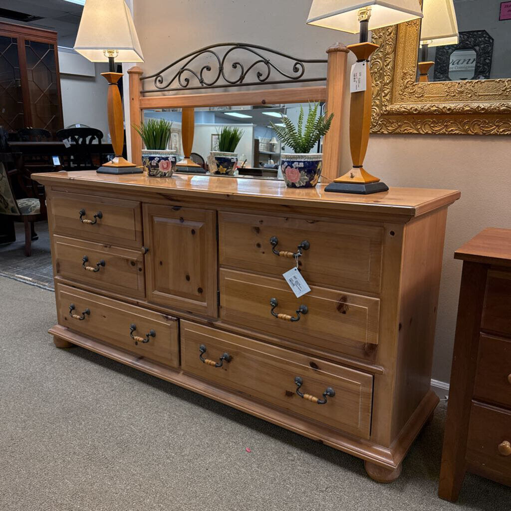 Dresser with mirror Pine