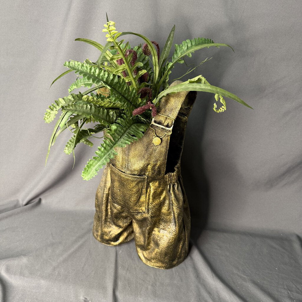 bronzed overalls planter