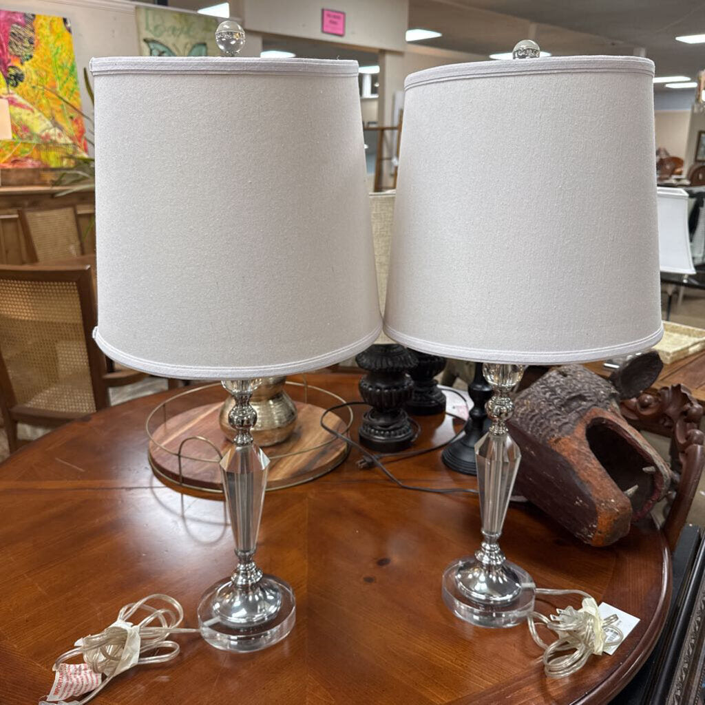 Pair round base Crystal lamps