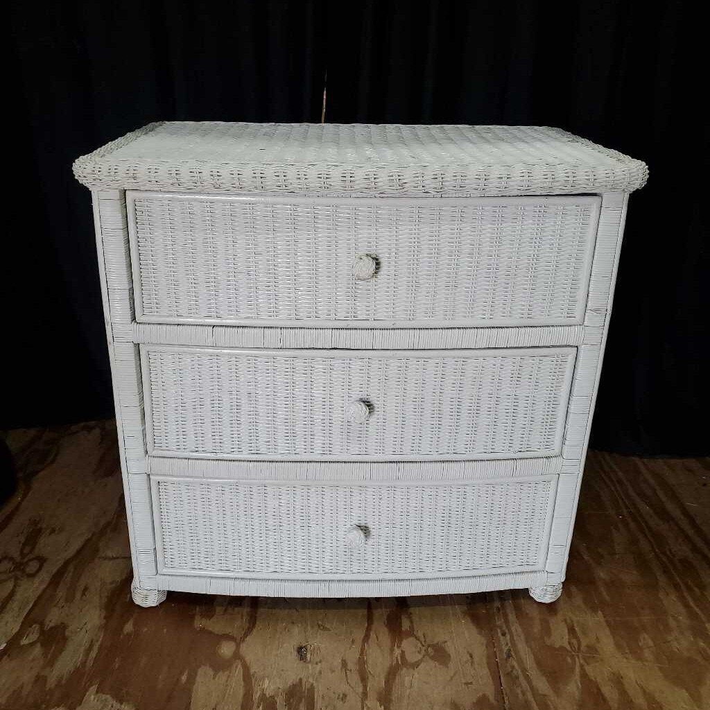Wicker chest