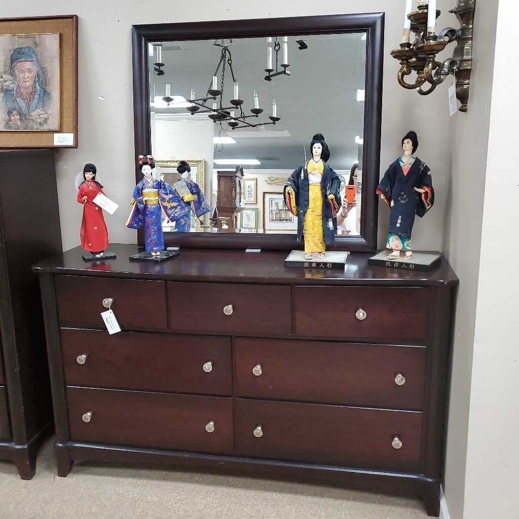 Dresser & Mirror