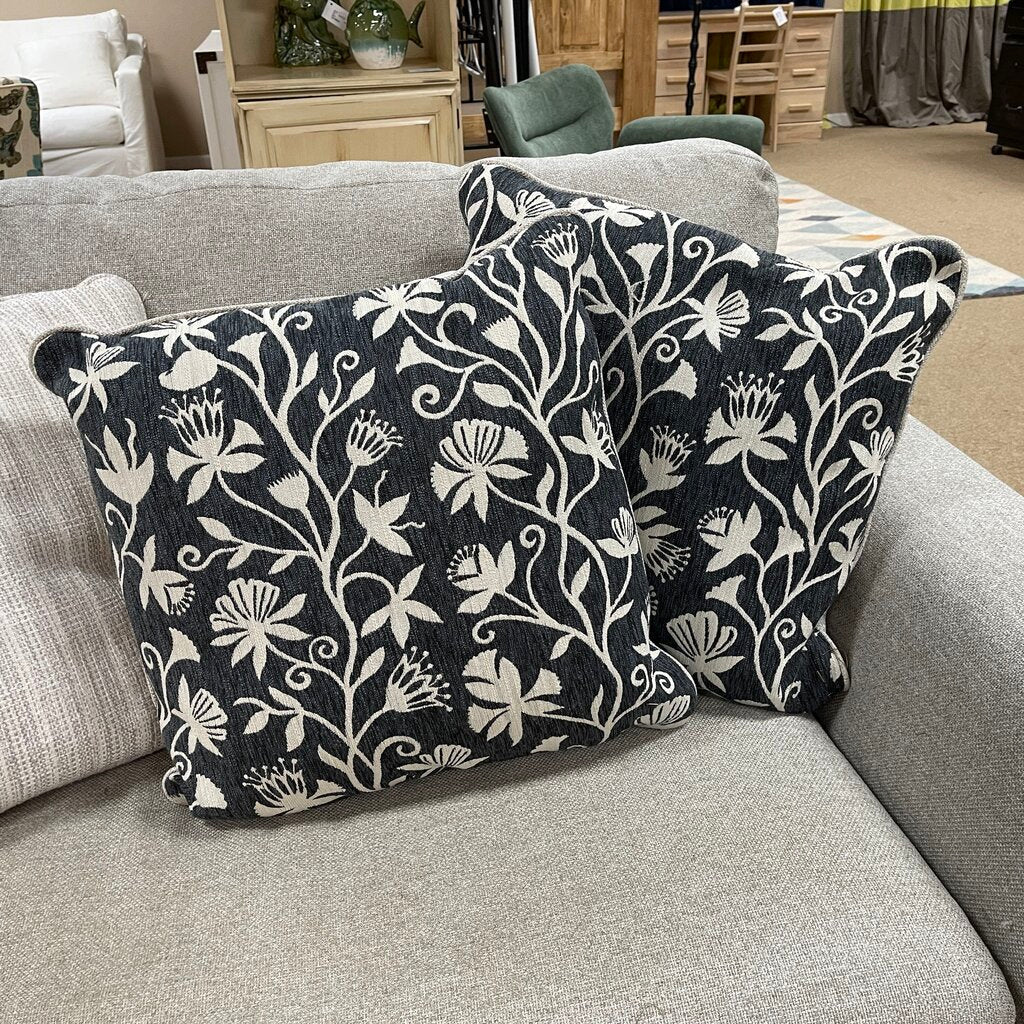 Pair Floral Pillows