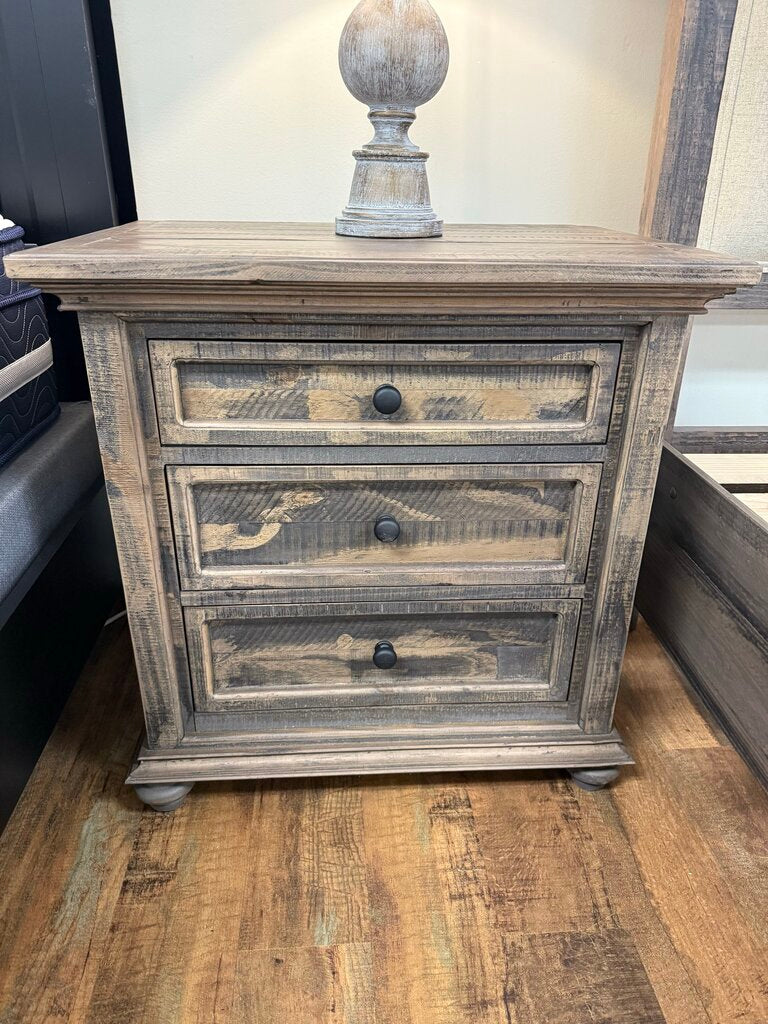 *NEW* Thompson Nightstand Pair