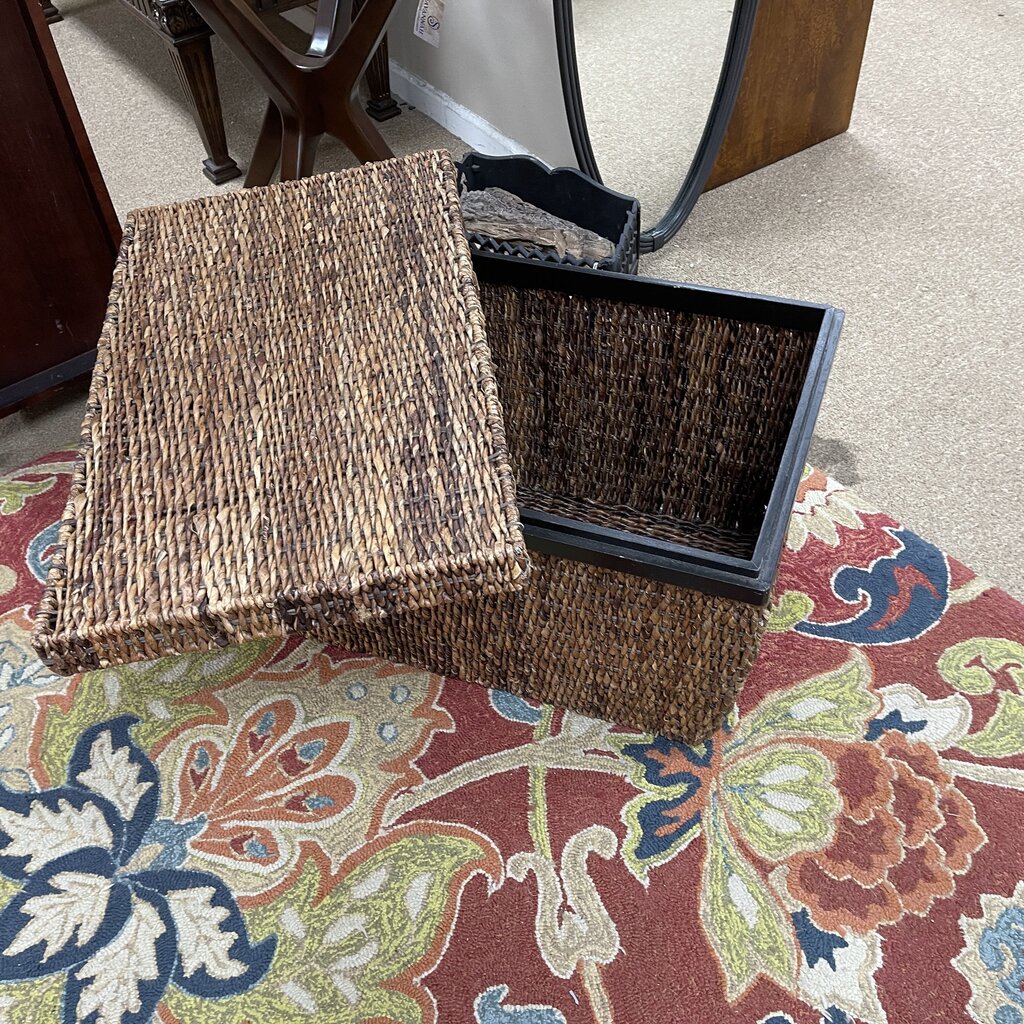 Wicker Storage Trunk
