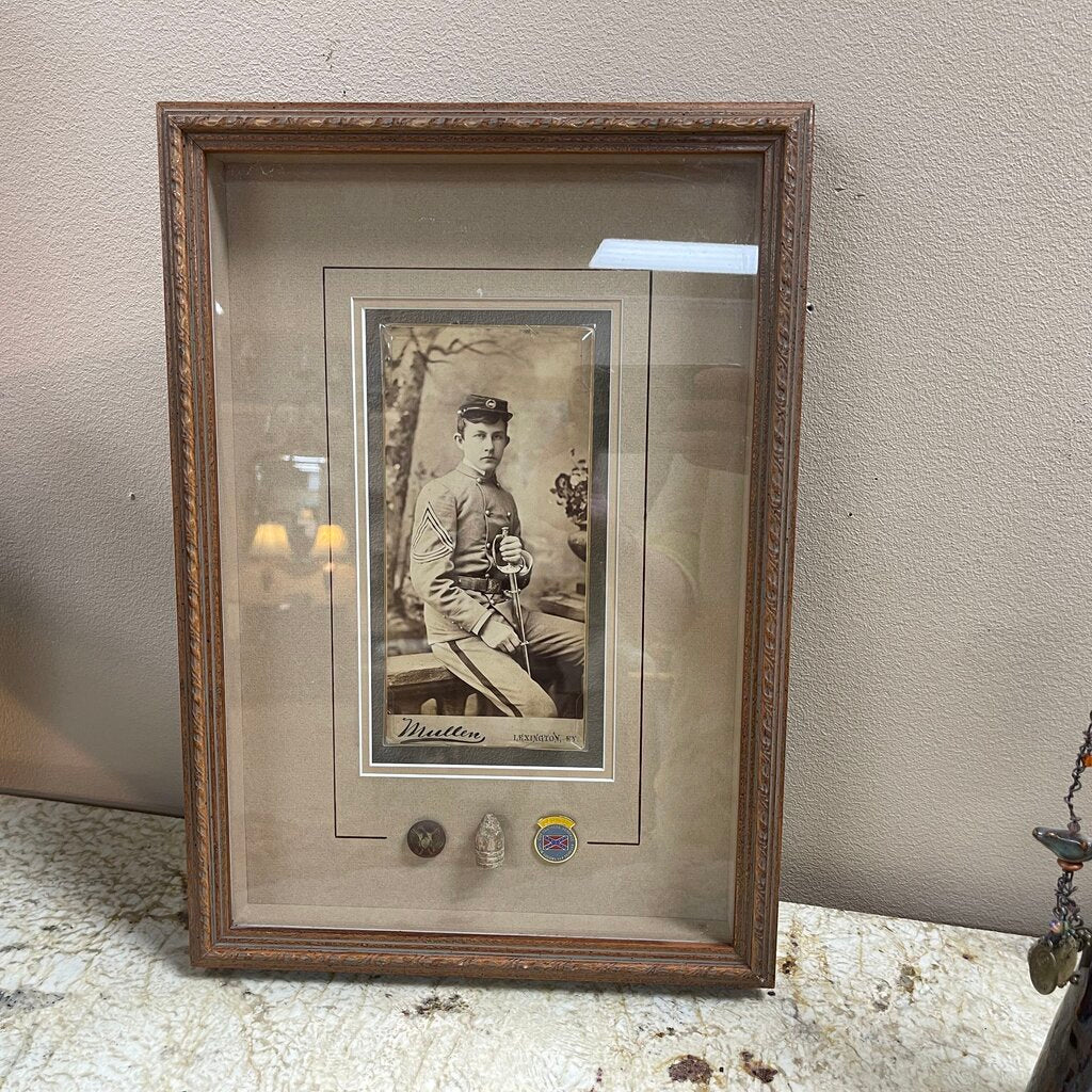 Civil War Soldier Photo w/Artifacts in Shadowbox
