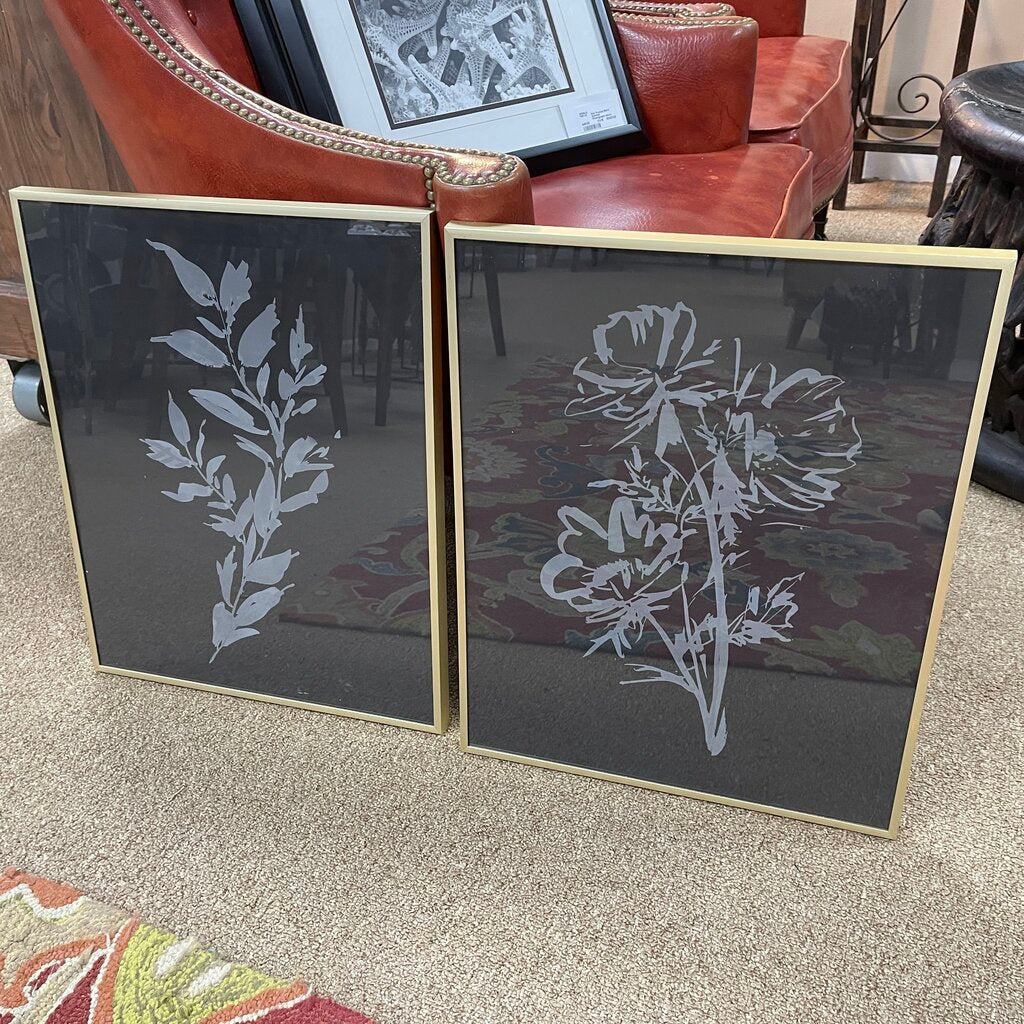 Pair Floral Silhoutte on Glass