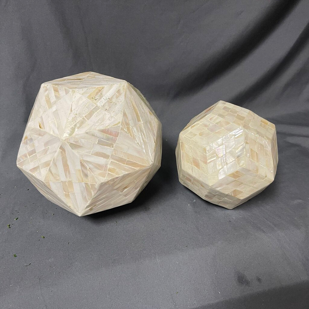 Pair Mother of Pearl Geometric Balls