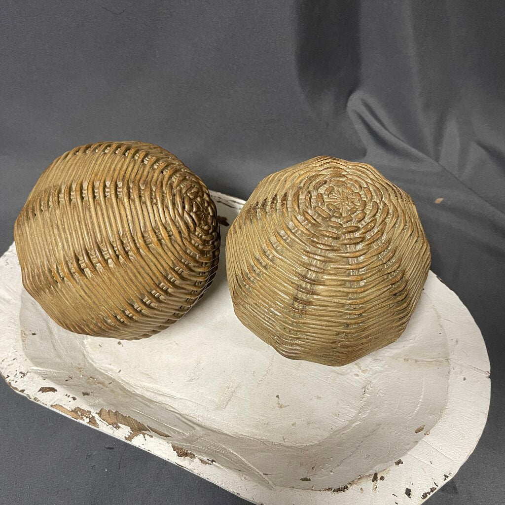 Pair Wood Spheres
