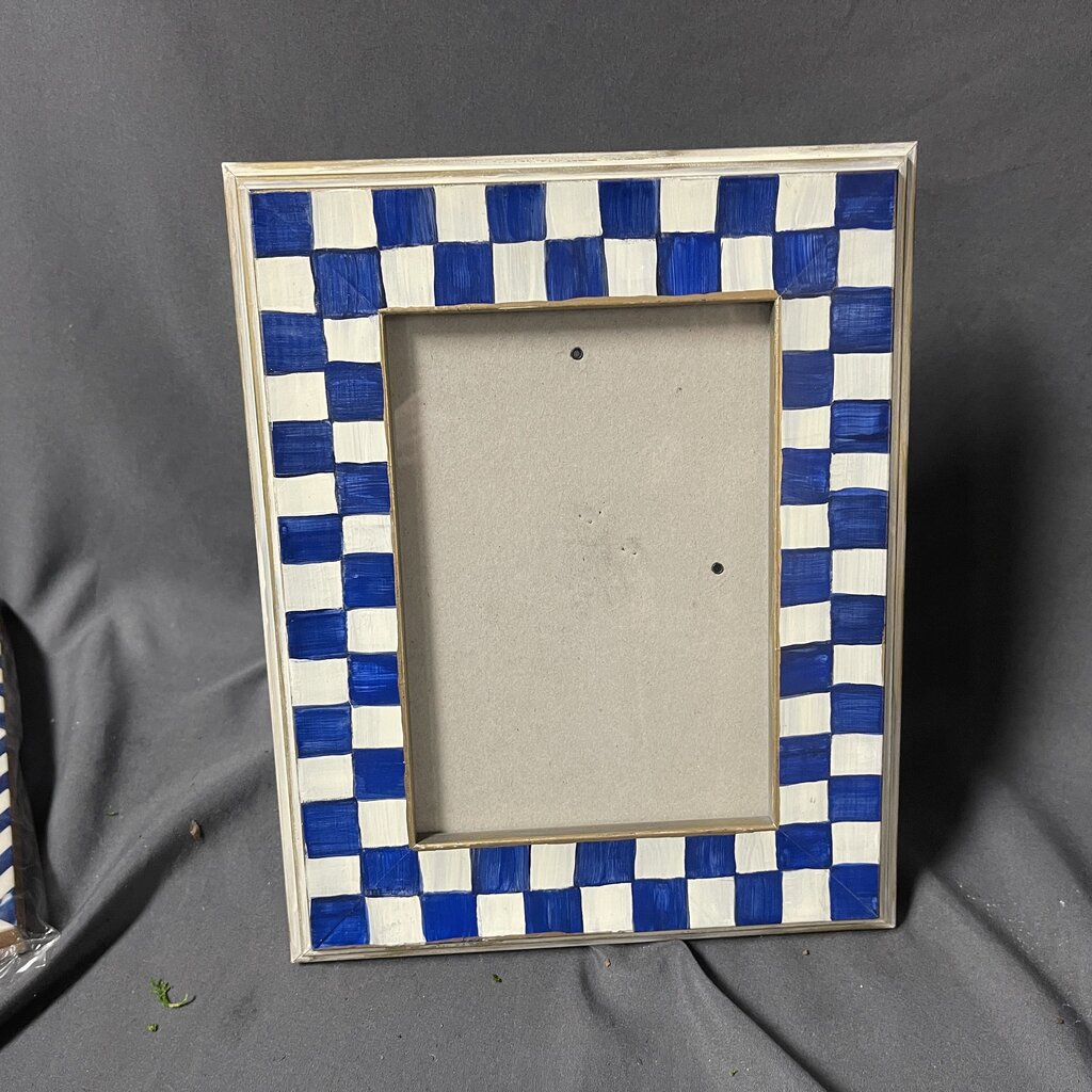 Blue+White Checkered 5x7 Picture Frame