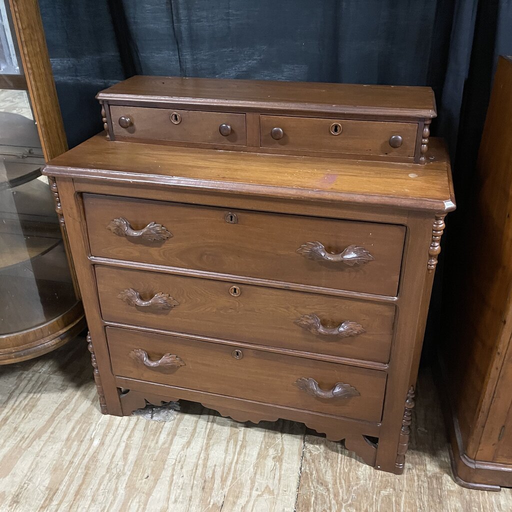 Vintage Oak Chest of Drawers