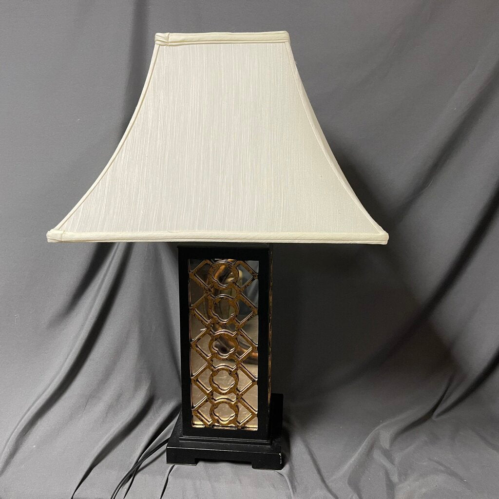 Mirrored Lattice Lamp