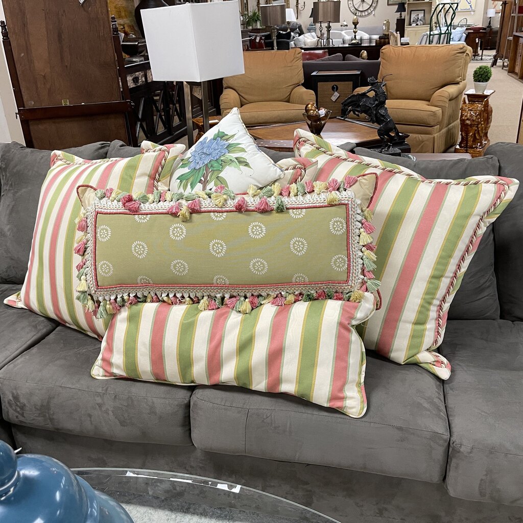 Custom Pillows Set