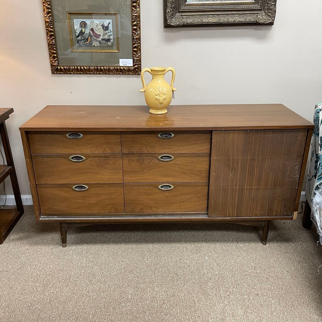 Mid Century Modern Dresser w/Mirror