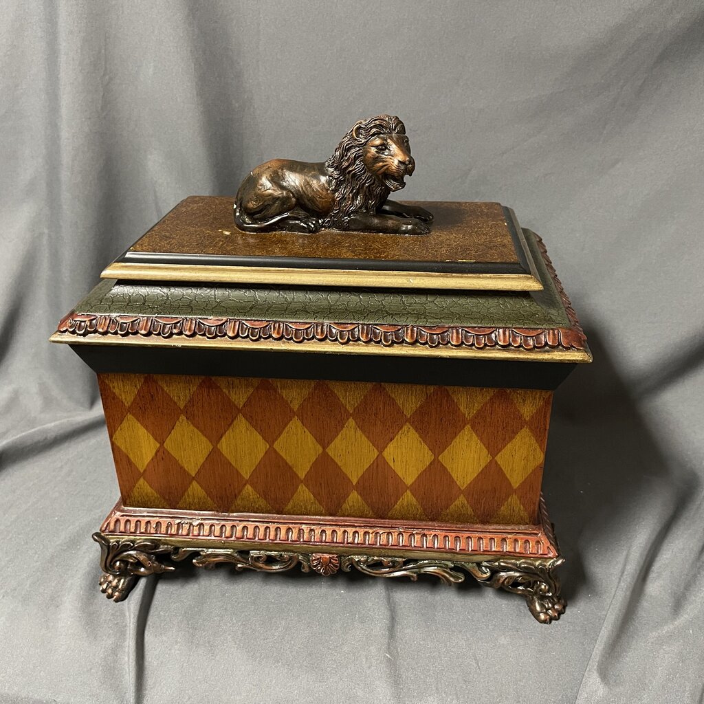 Decorative Box w/Lion