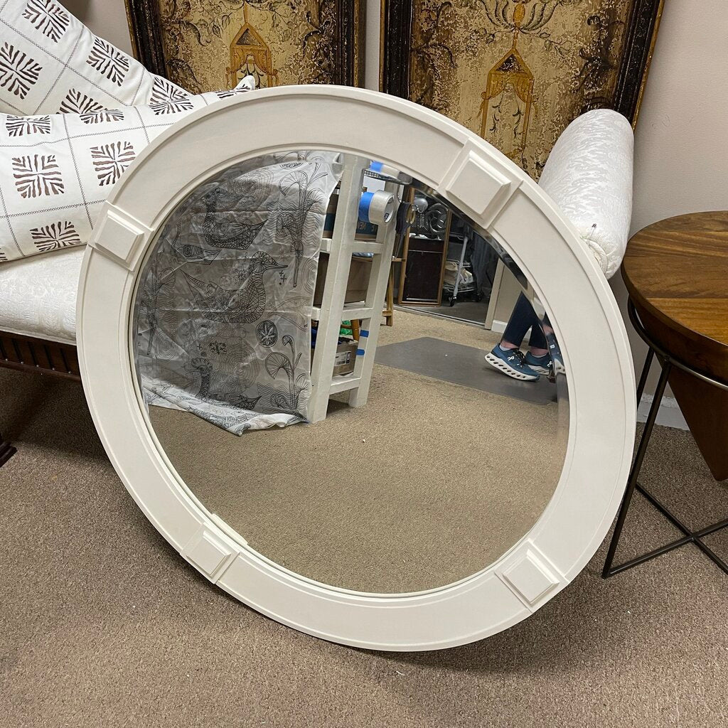 Round Mirror
