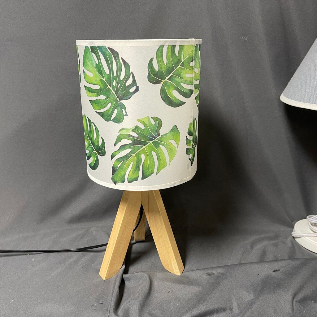Small Wood Lamp w/Leaf Shade