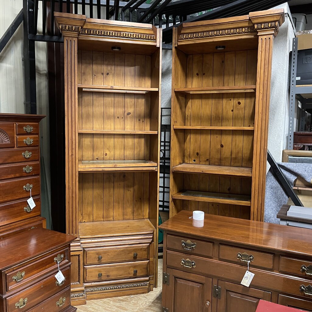 Cabinet/Bookcases