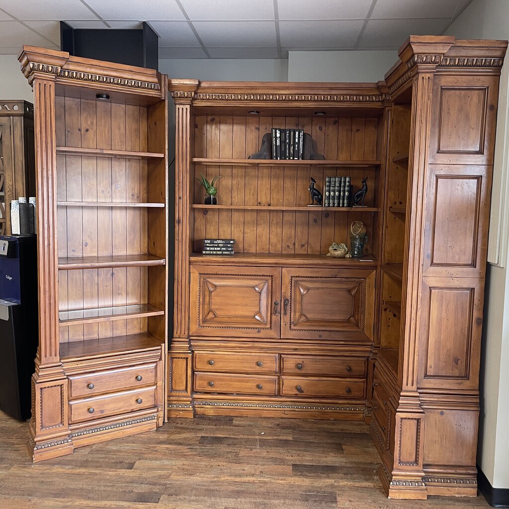 Cabinet/Bookcases