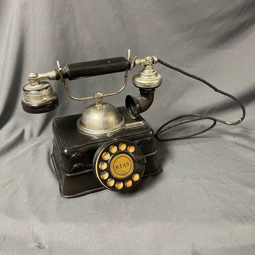 Decorative Retro Telephone