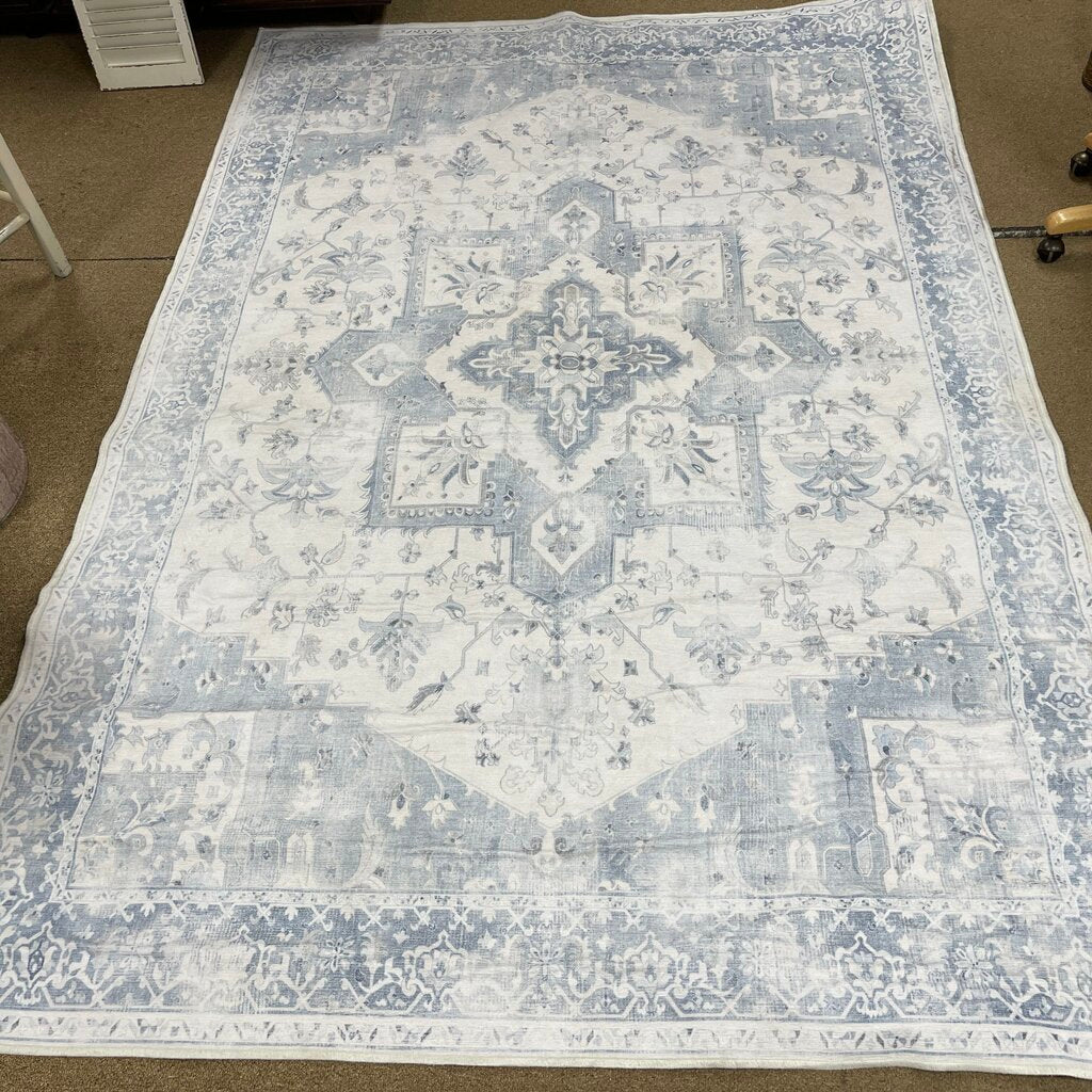 Area Rug w/Pad