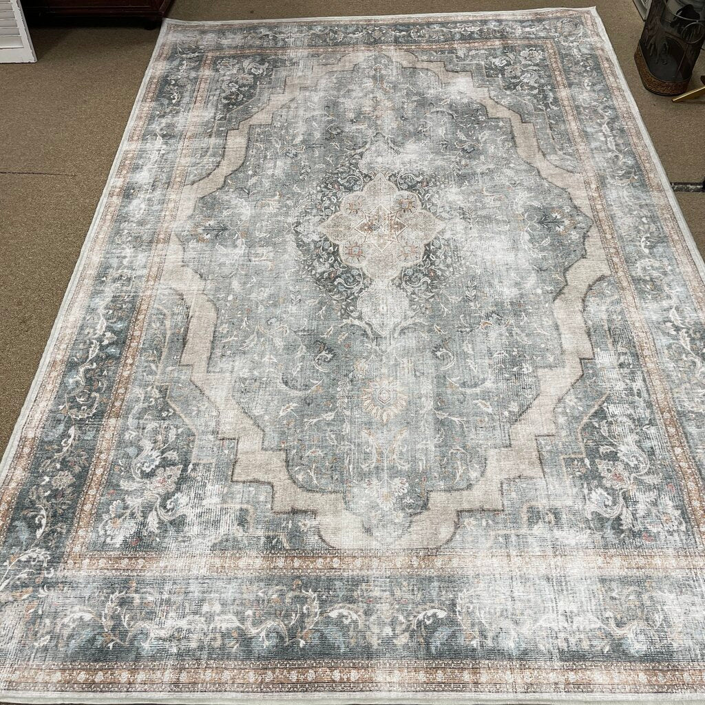Area Rug w/Pad