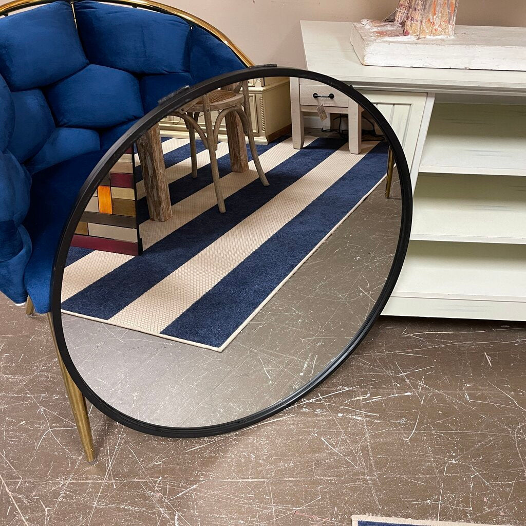 Round Mirror