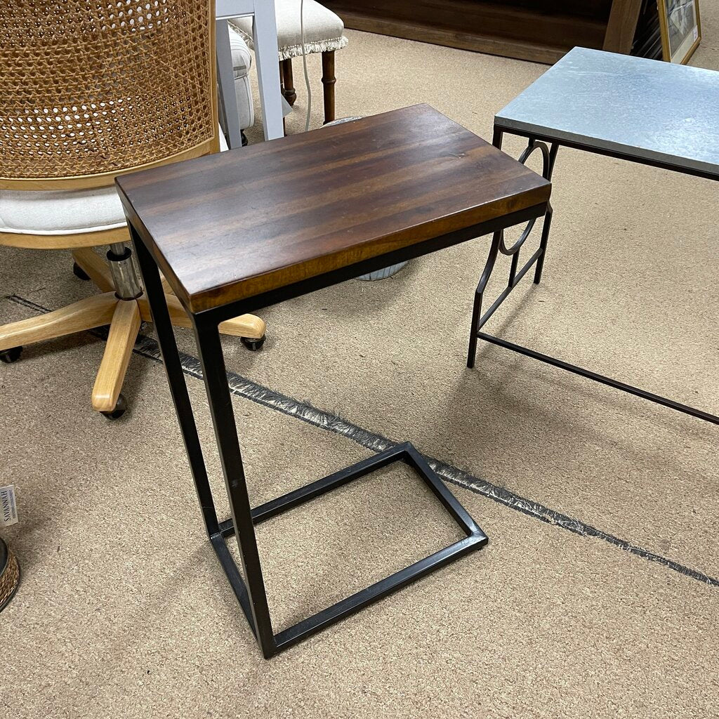 Metal C Table