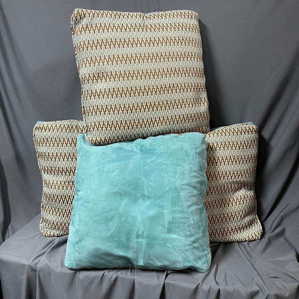 Set/4 Geometric/Reversible Down Pillows