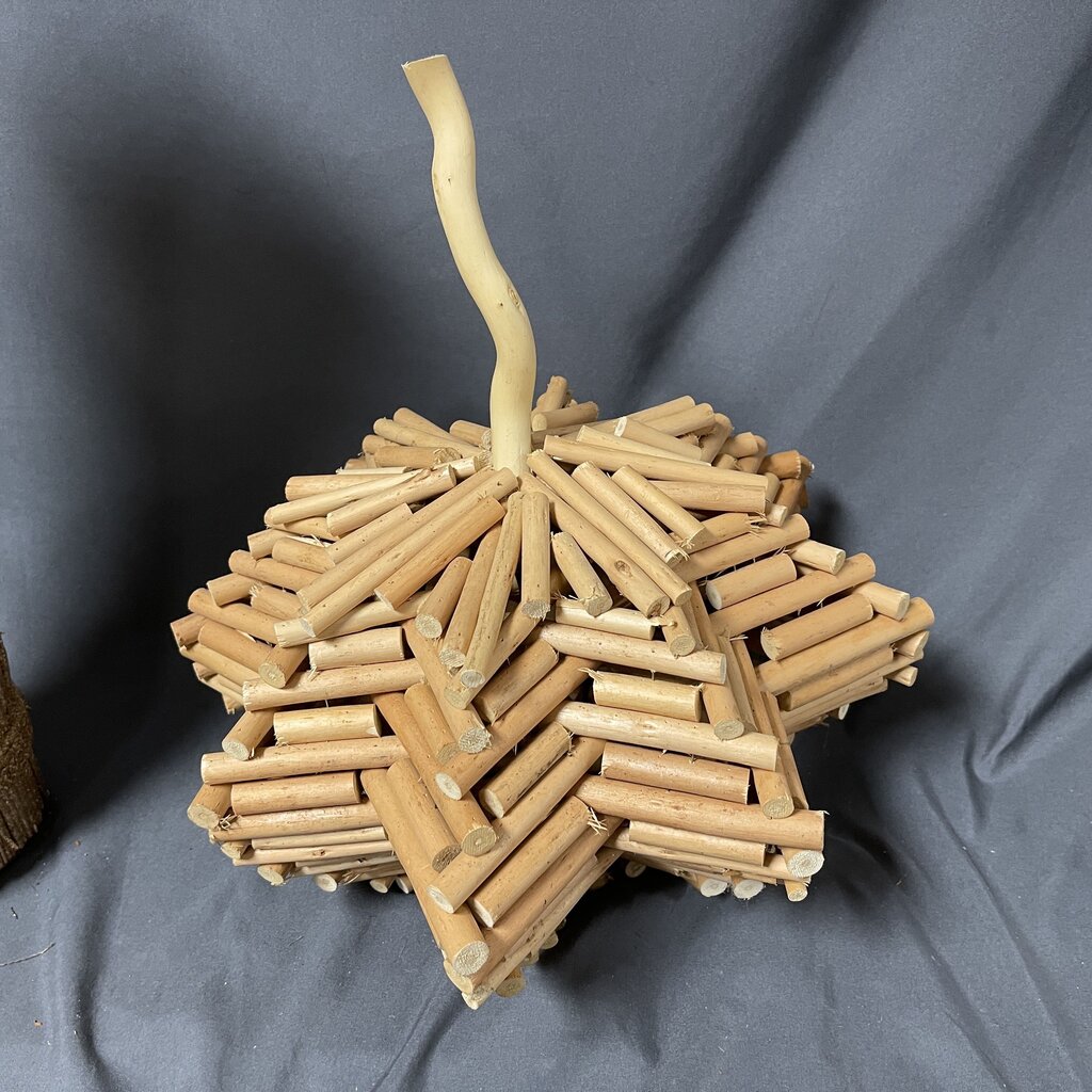 Wood Twig Star Pumpkin