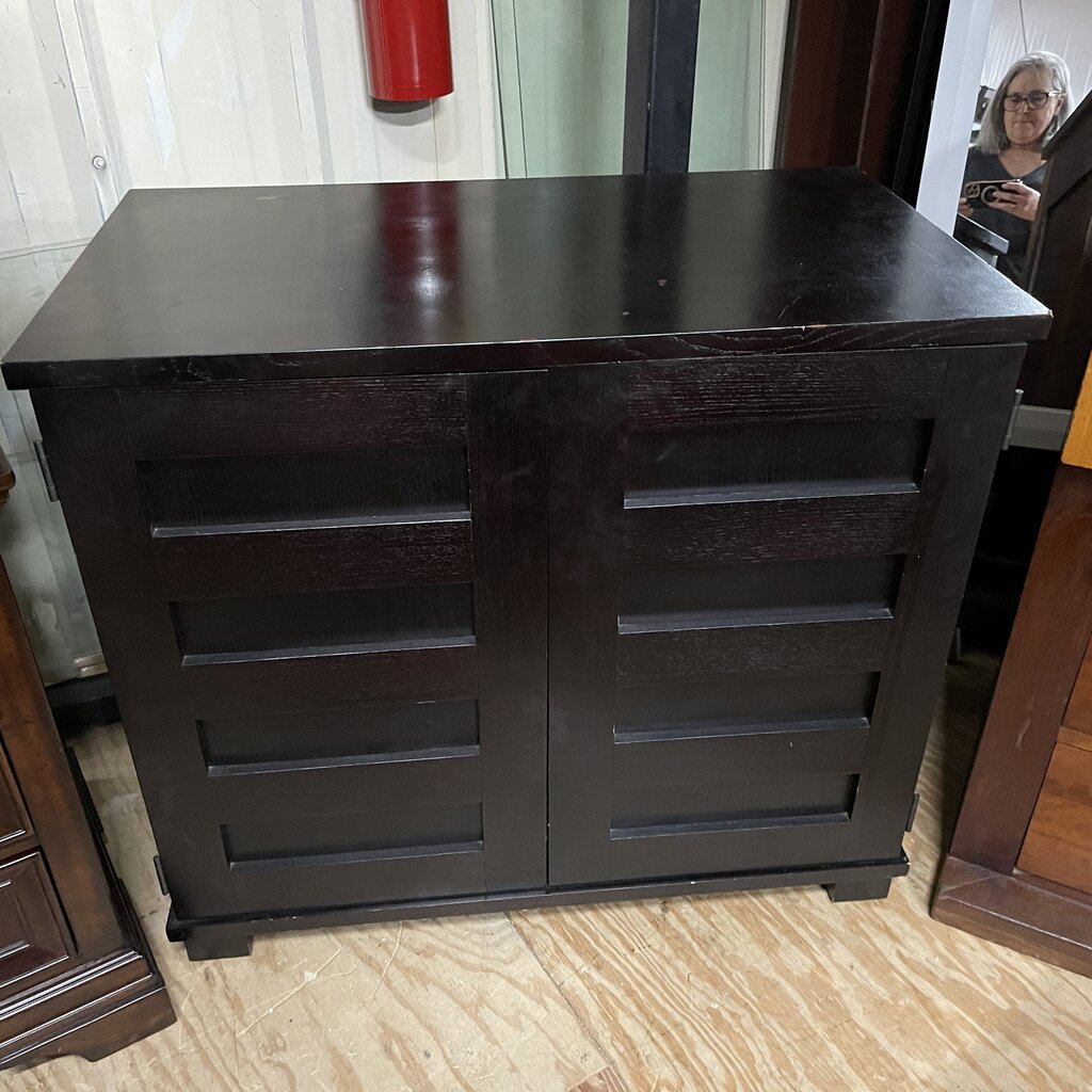 Fully Enclosed Desk/Office Cabinet