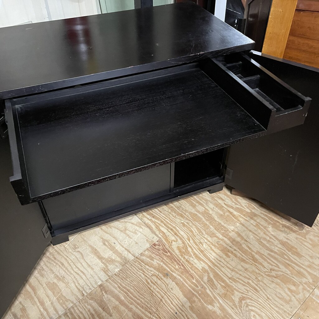 Fully Enclosed Desk/Office Cabinet