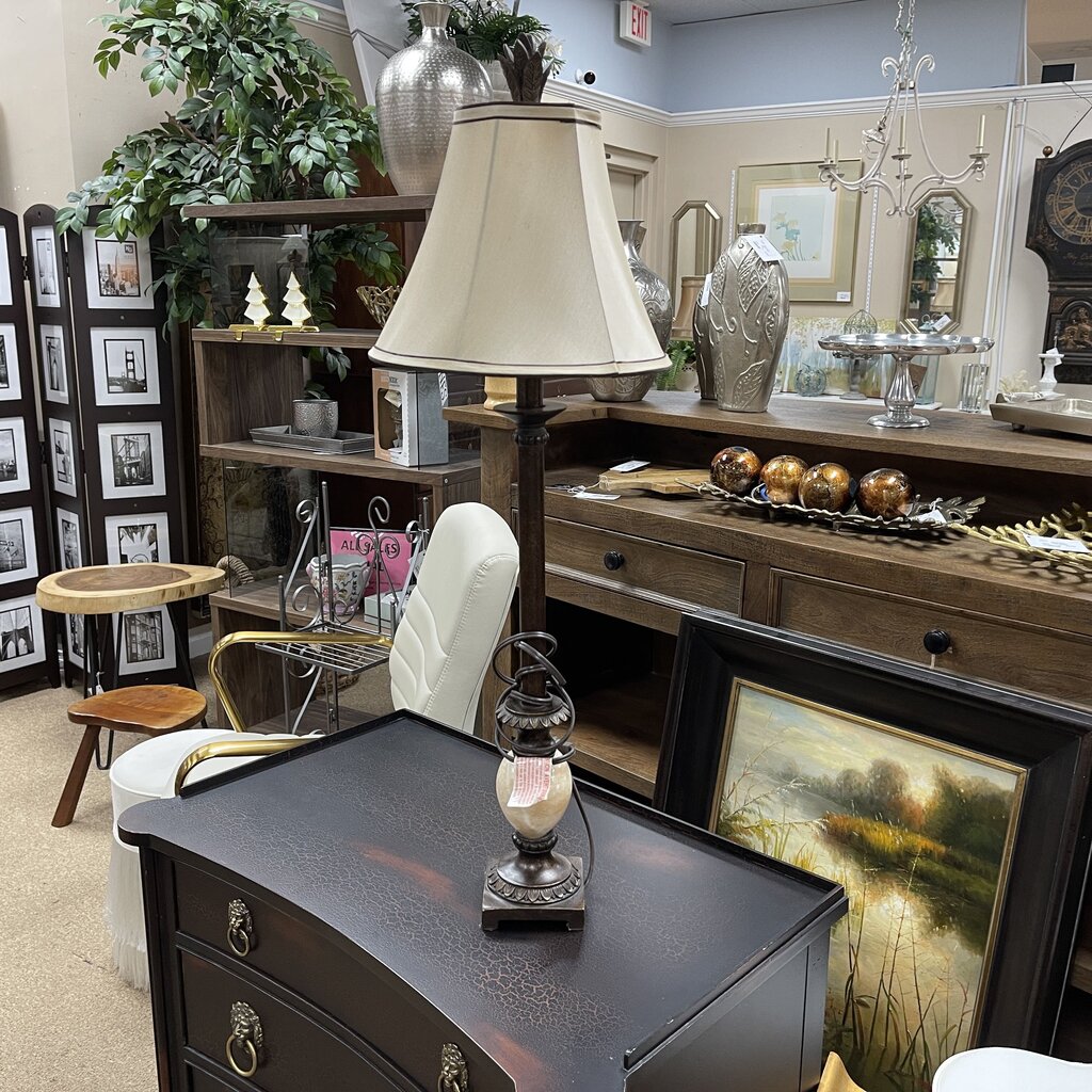 Buffet Lamp