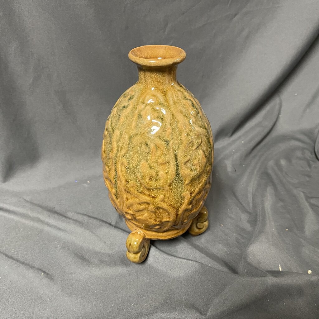 Oval Vase on Stand