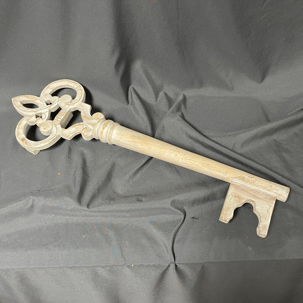 Decorative White Wood Key Wall Decor