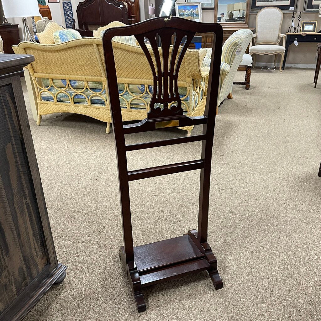 Chippendale Style Men's Valet