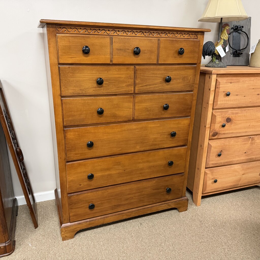 Chest of Drawers w/Carved Design