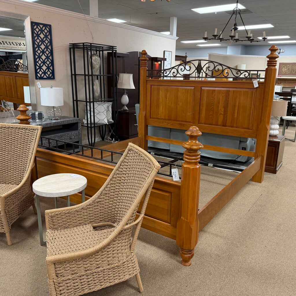 Wood Bed w/Metal Detailing