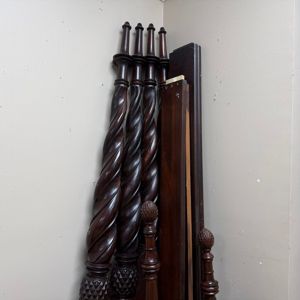 4-Post Barley Twist Bed