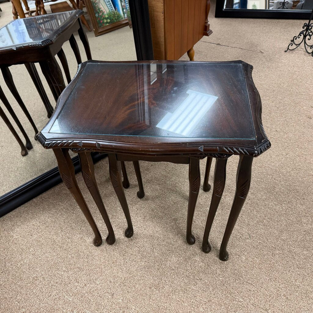 Set/3 Vintage Nesting Tables