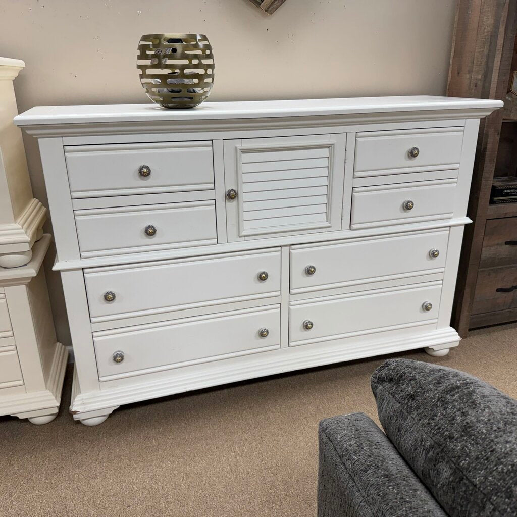 Cottage Style Double Dresser