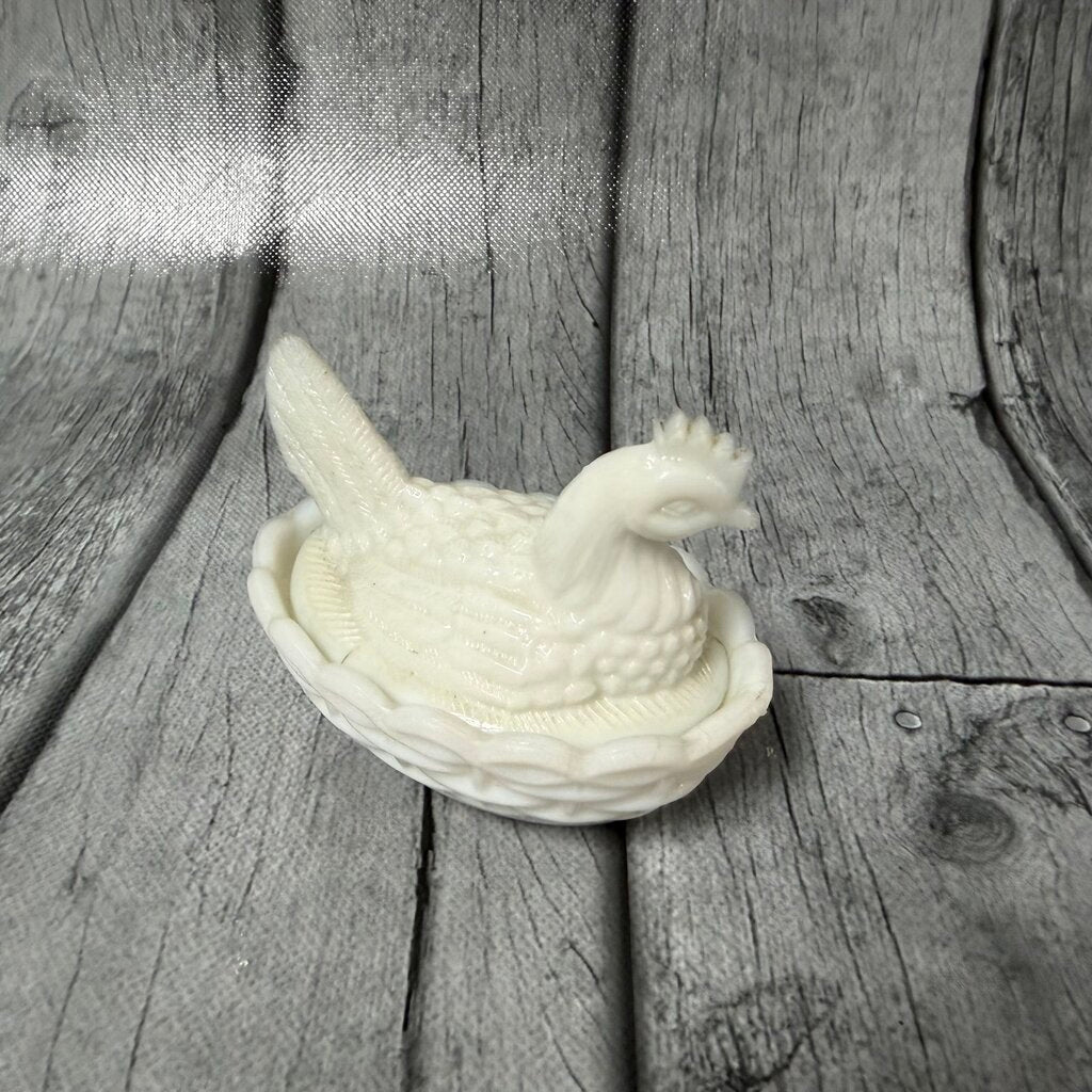 Vintage Milk Glass Hen on Nest Dish